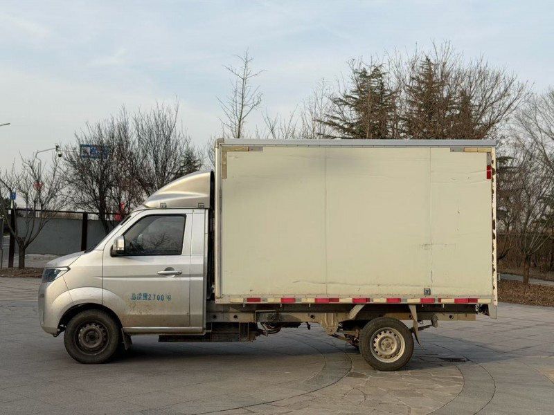 青岛23年华晨鑫源8