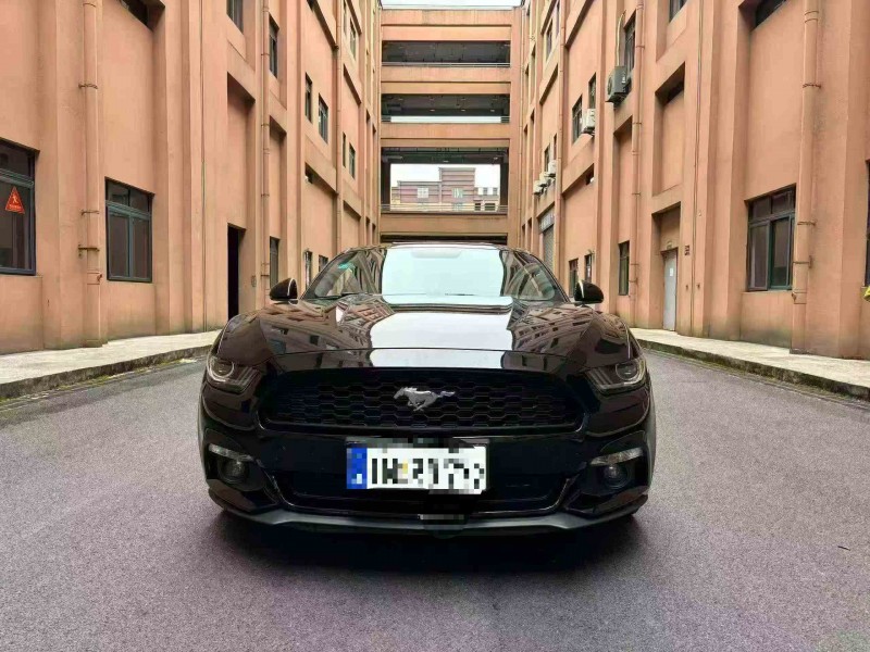 重庆18年福特野马1