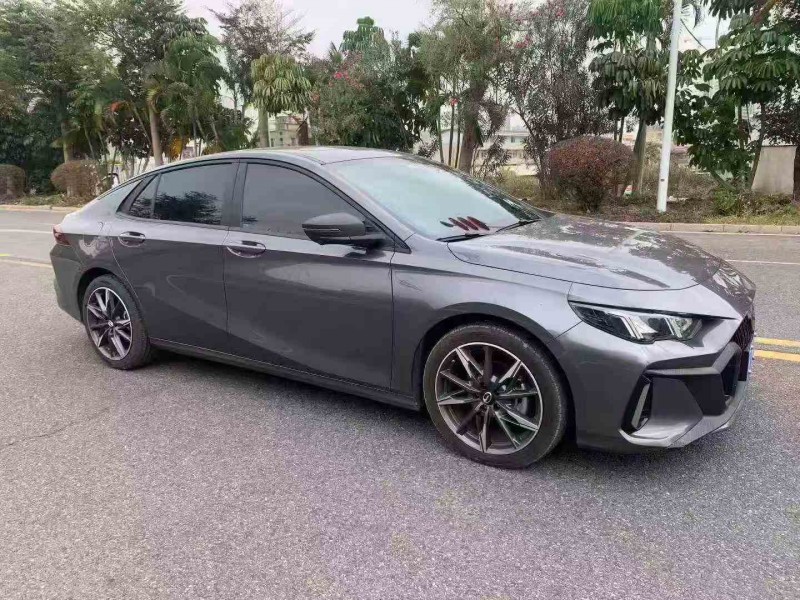 珠海25年传祺影豹2