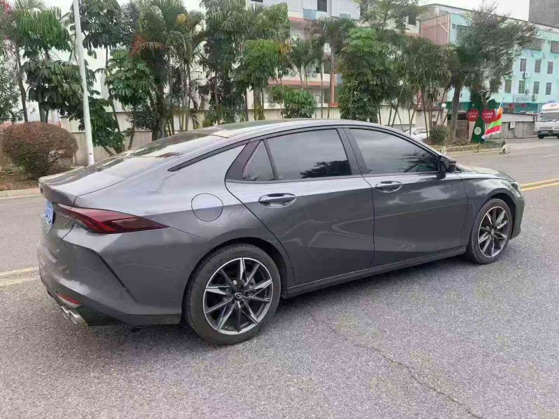 珠海25年传祺影豹7