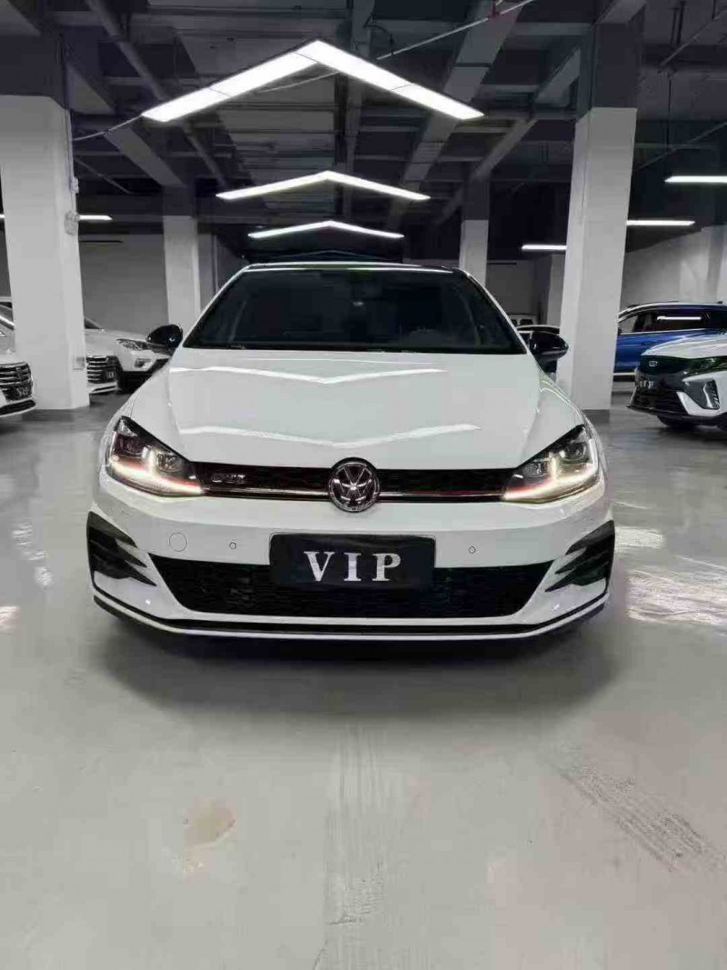 丽江19年大众高尔夫1