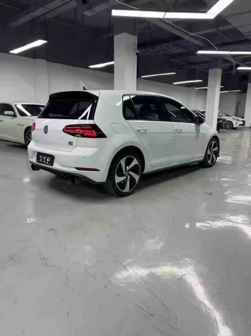 丽江19年大众高尔夫8