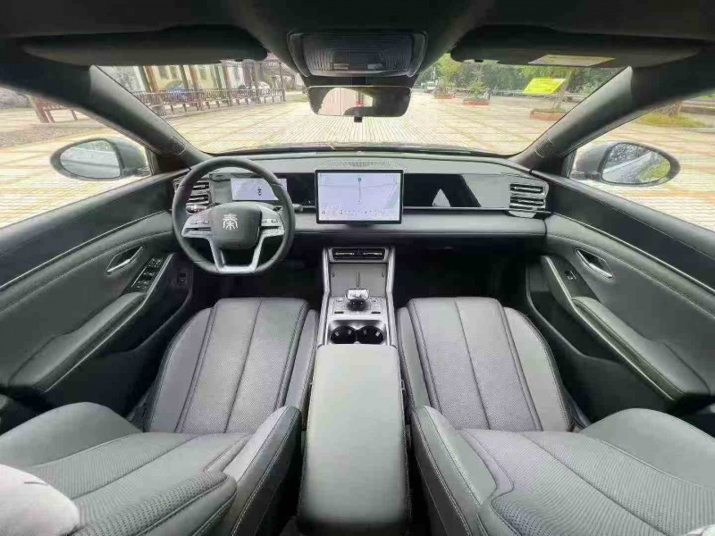 珠海25年比亚迪秦5