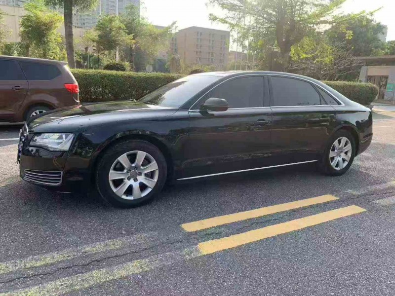 汕头14年奥迪A8L3
