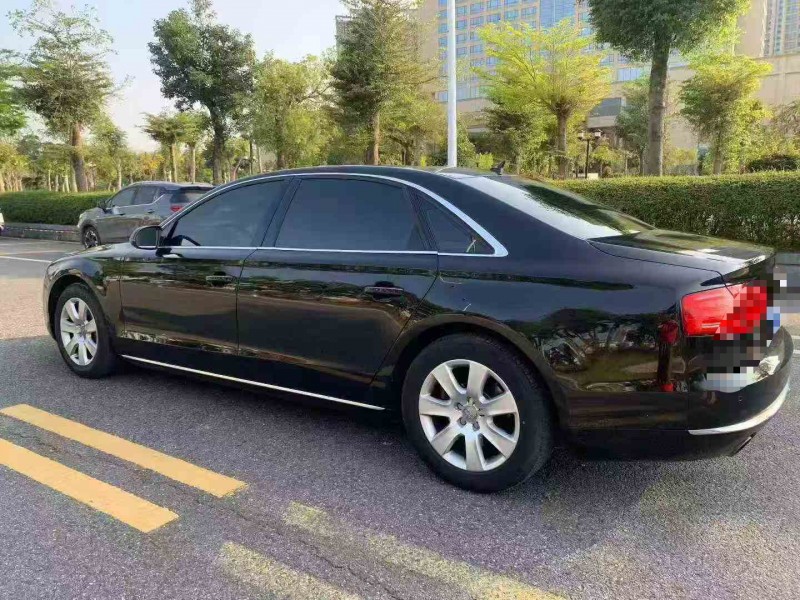 汕头14年奥迪A8L6