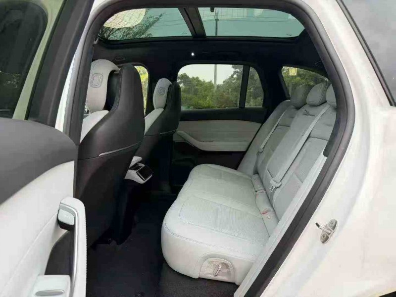 湛江25年蔚来ES67