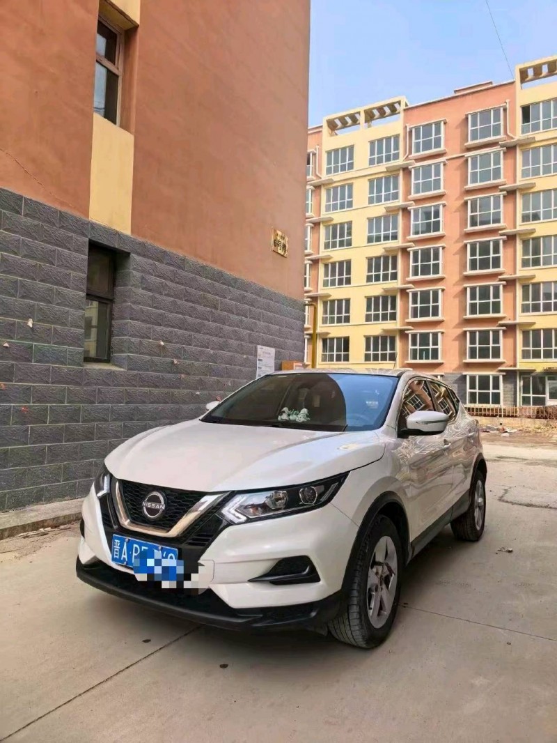 保定24年日产逍客2