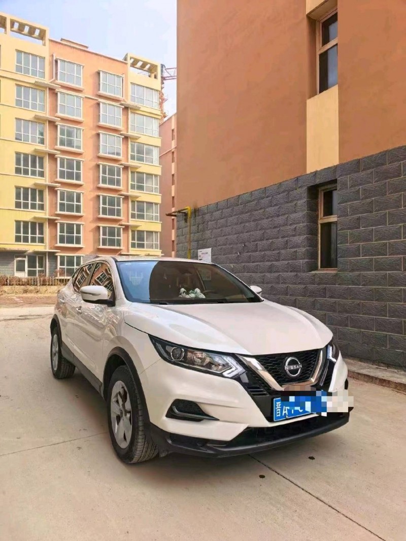 保定24年日产逍客3