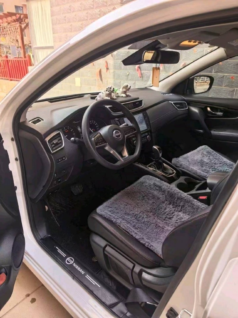 保定24年日产逍客6