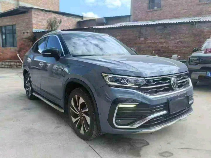 丽江21年大众探岳3