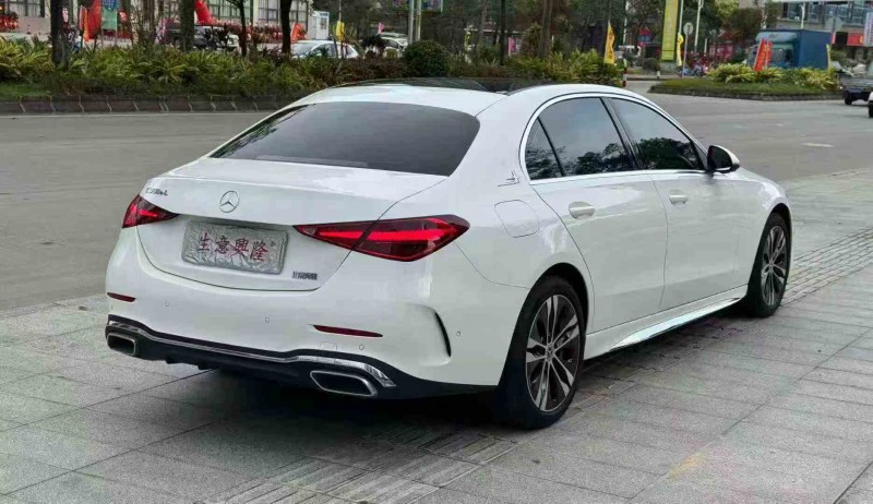 汕头24年奔驰C8