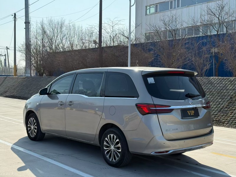 青岛22年别克GL87