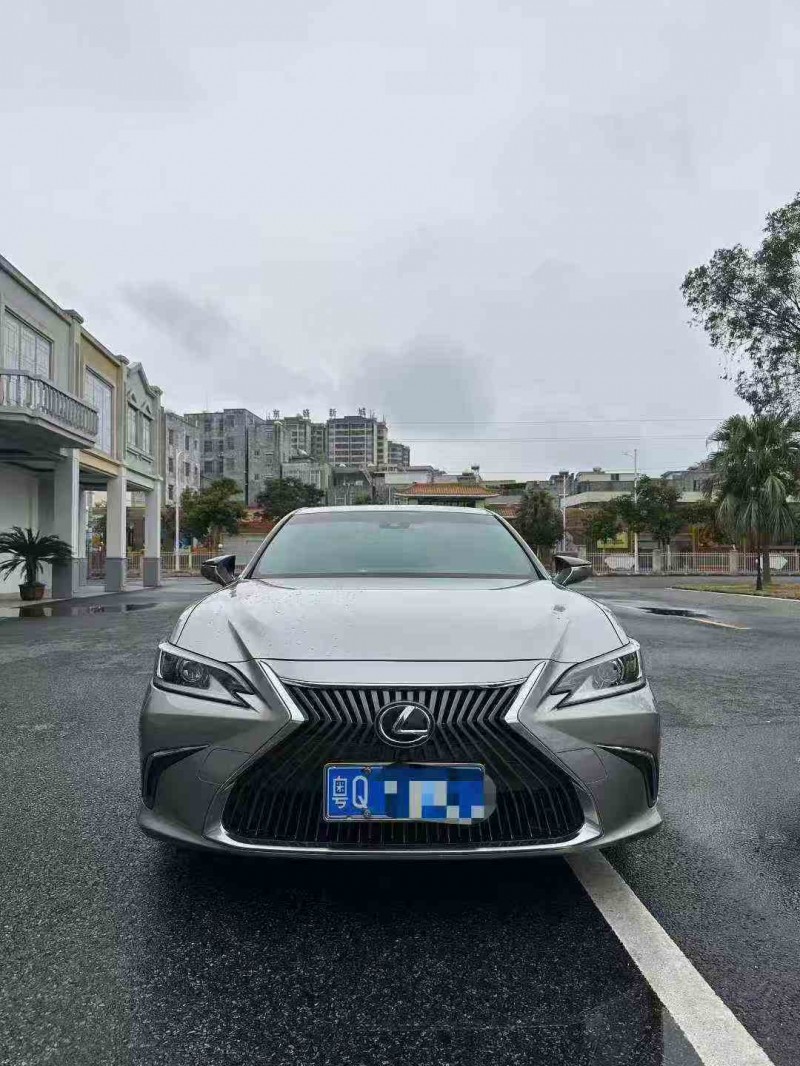 汕头20年雷克萨斯ES1