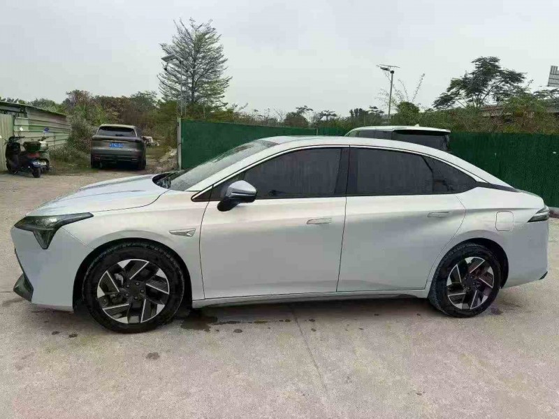 汕头23年传祺埃安S7