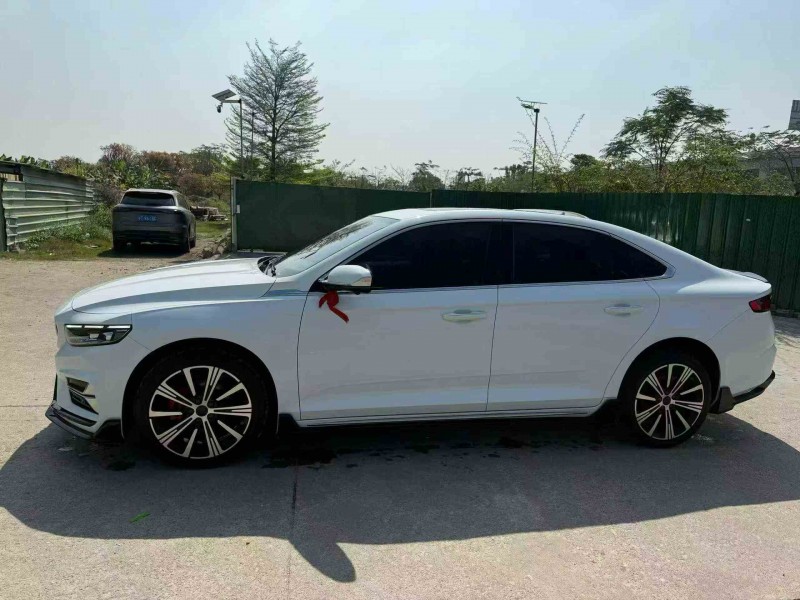 湛江25年吉利星瑞7