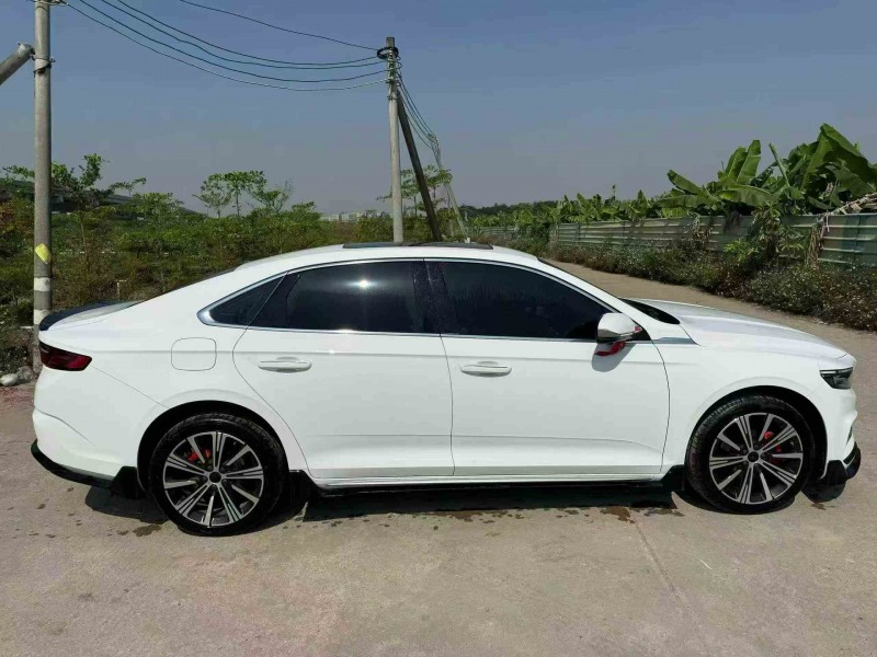 湛江25年吉利星瑞8