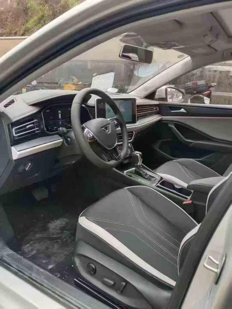 安順25年大眾捷達4