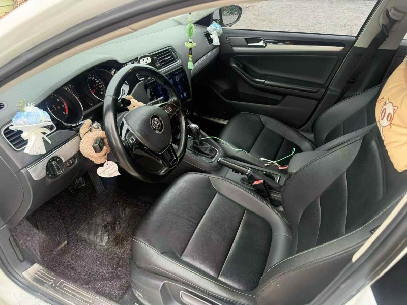 湛江18年大众速腾6