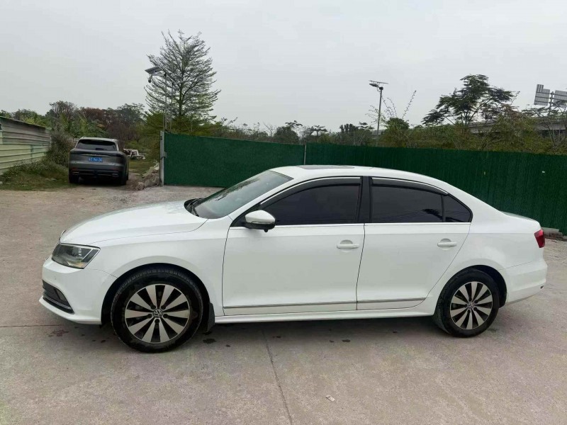 湛江18年大众速腾8