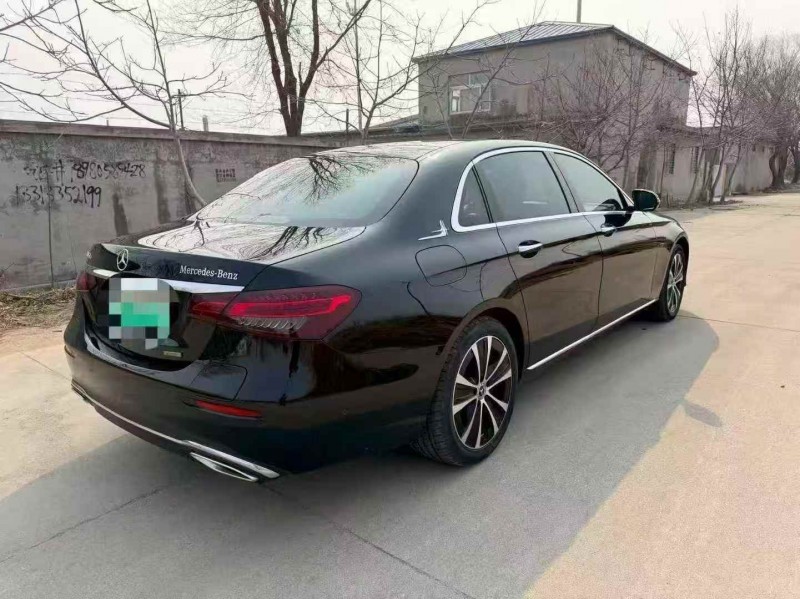 东营21年奔驰E8