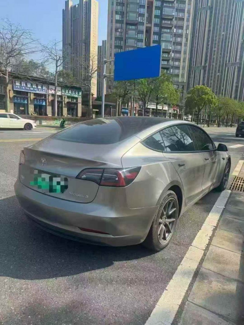 佛山23年特斯拉MODEL 37