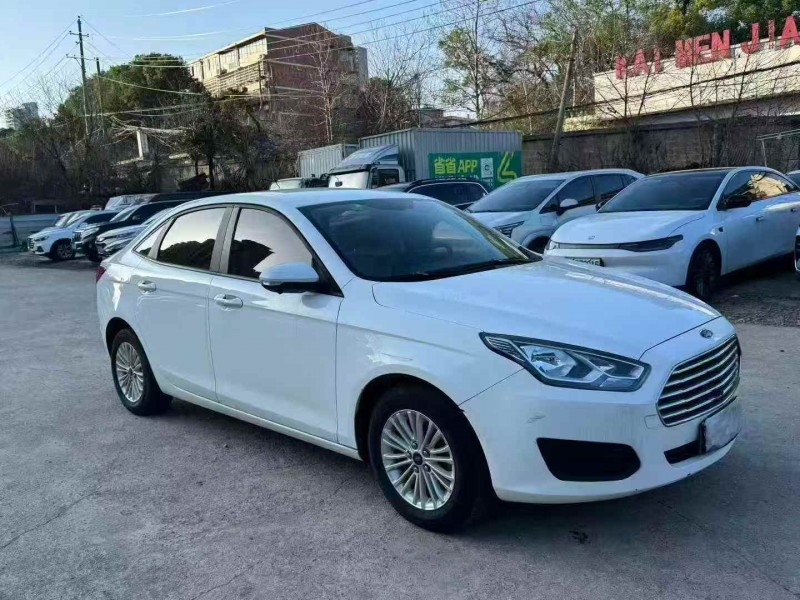 邵阳18年福特福睿斯3