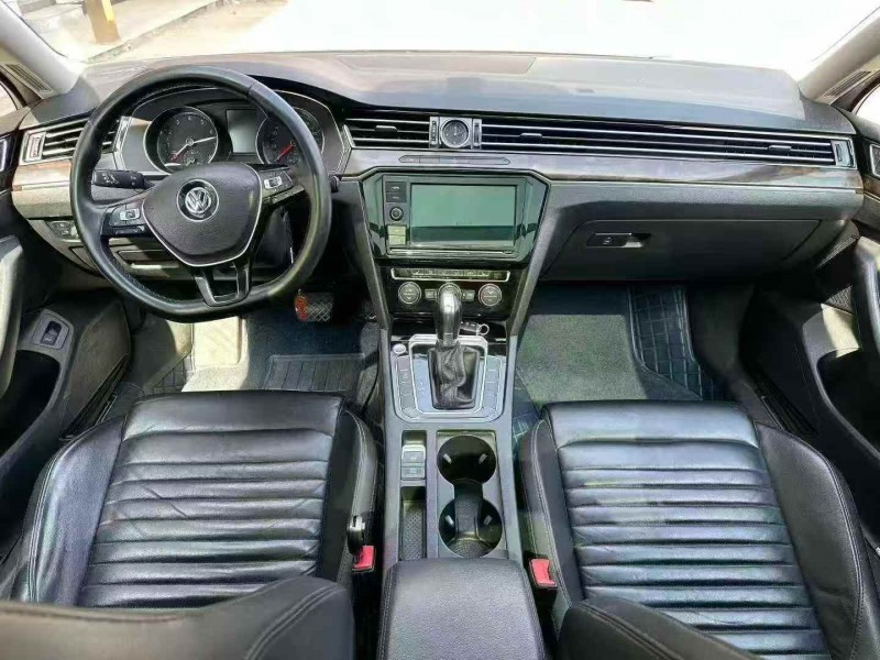 邯郸19年大众迈腾4