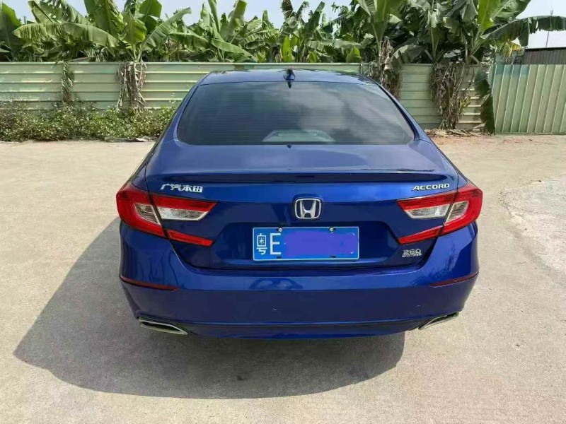 珠海20年本田雅阁9