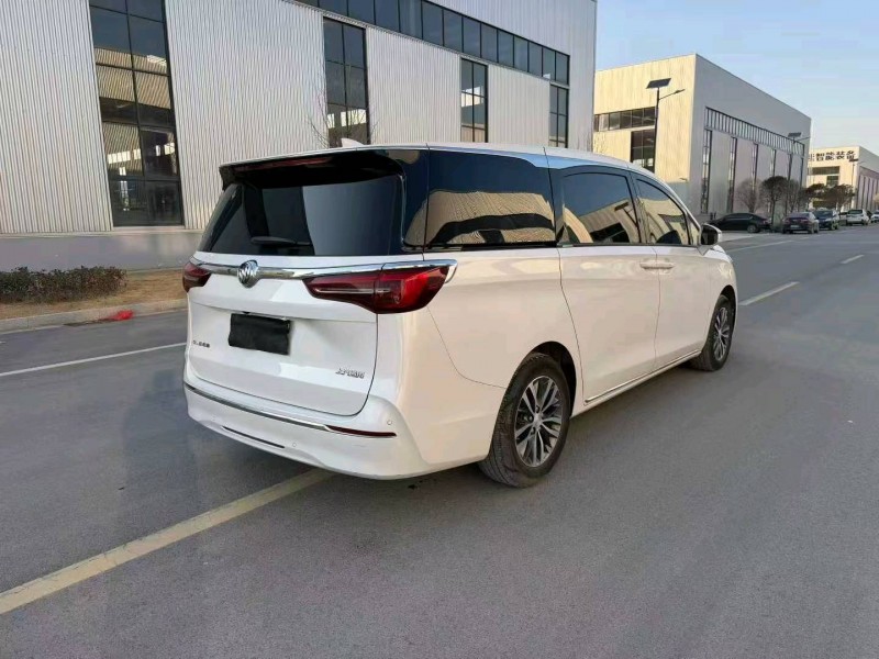 徐州23年别克GL84