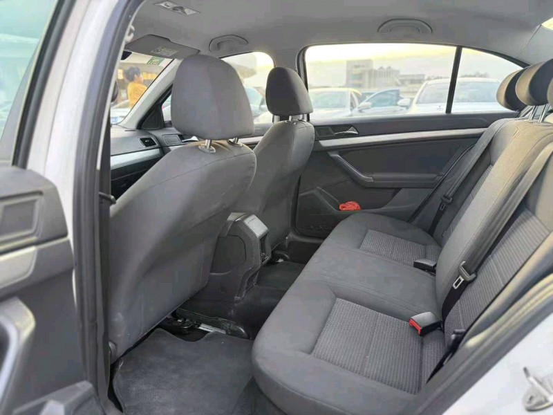 东莞19年大众朗逸6