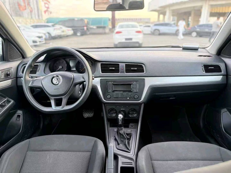 东莞19年大众朗逸7