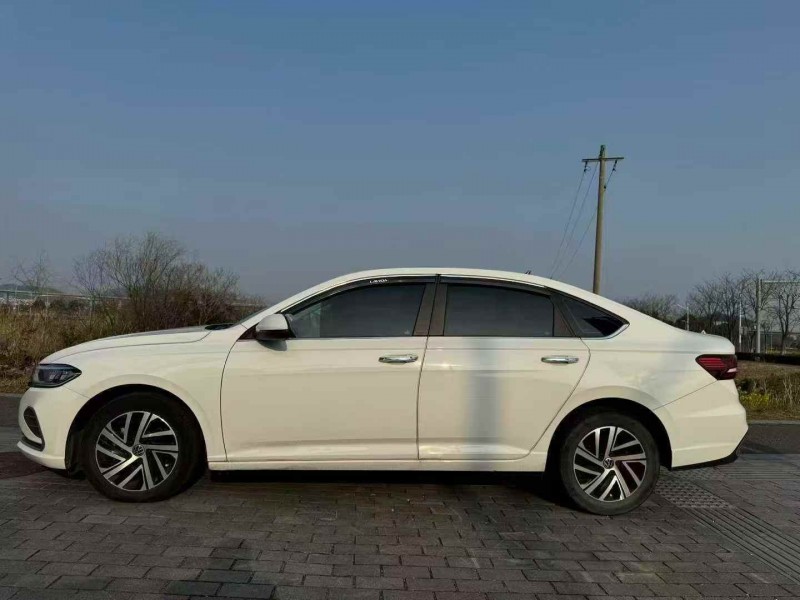 苏州24年大众朗逸8