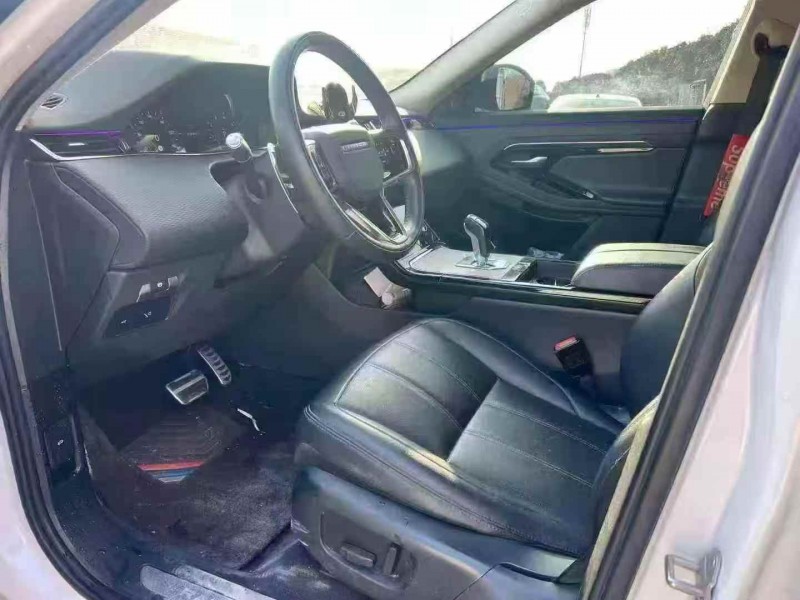 苏州22年路虎极光6