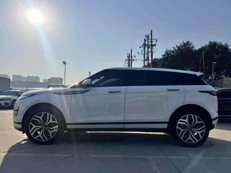 苏州22年路虎极光8