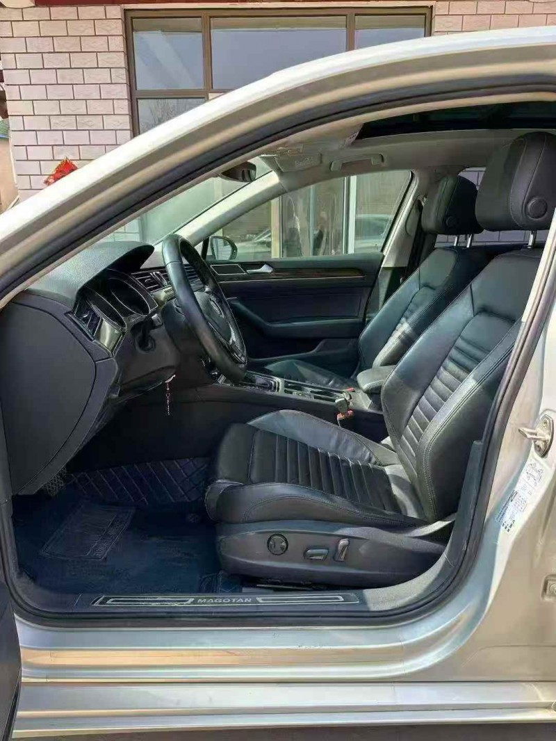 承德19年大众迈腾3