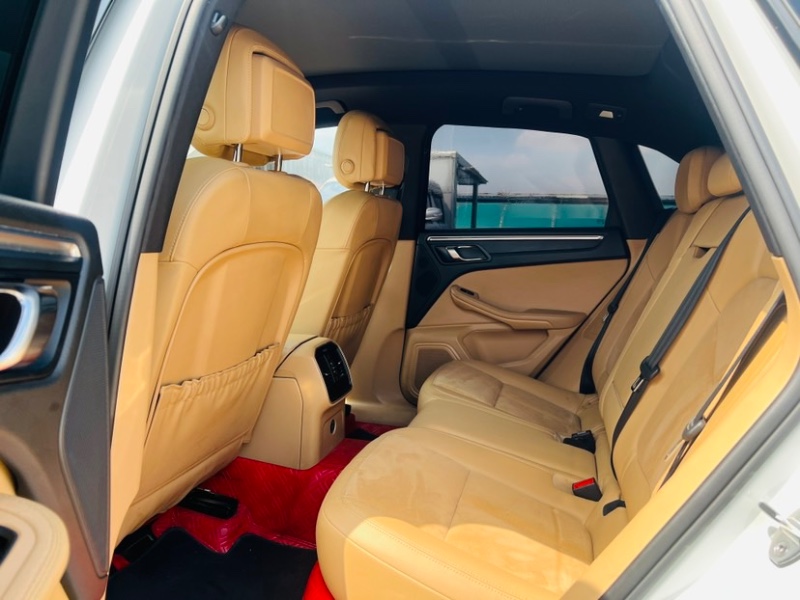 东莞16年保时捷Macan5