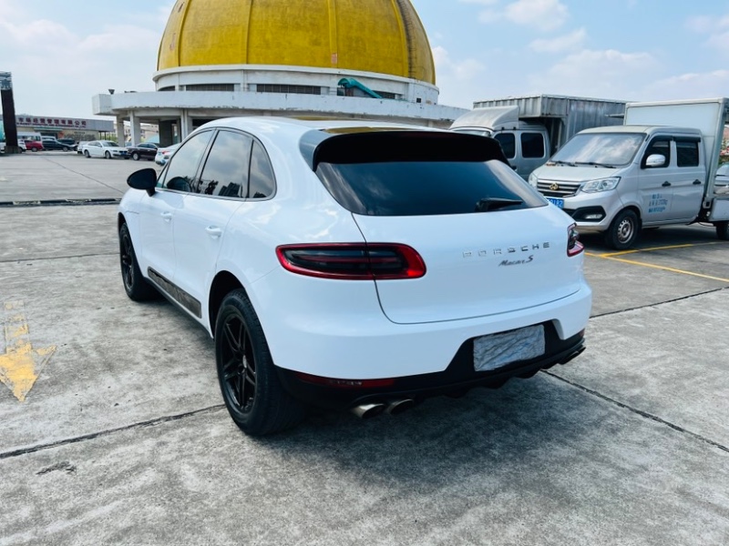 东莞16年保时捷Macan7