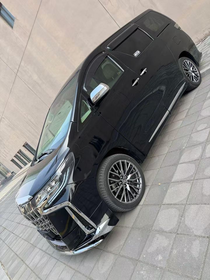 营口14年丰田埃尔法2