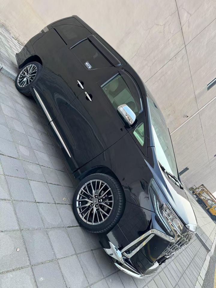 营口14年丰田埃尔法3