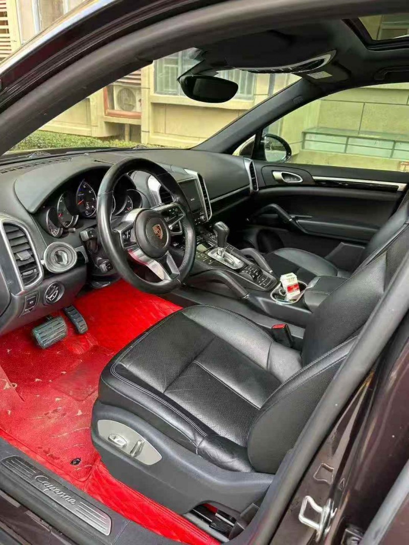 秦皇岛17年保时捷卡宴4