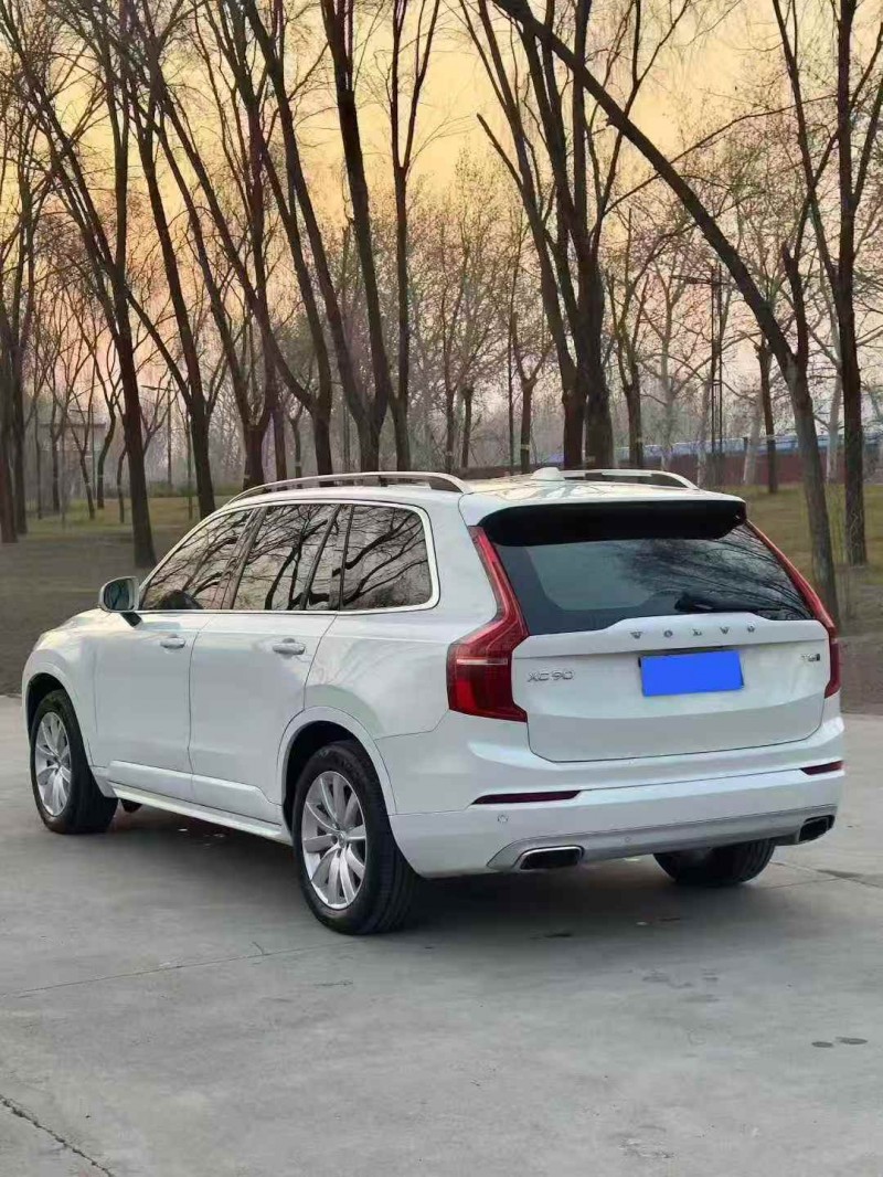 长治17年沃尔沃XC608
