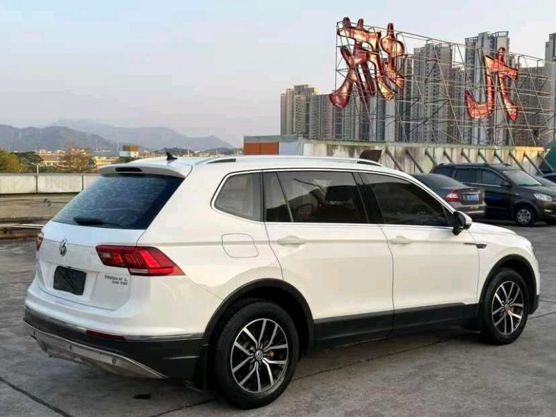 东莞17年大众途观4