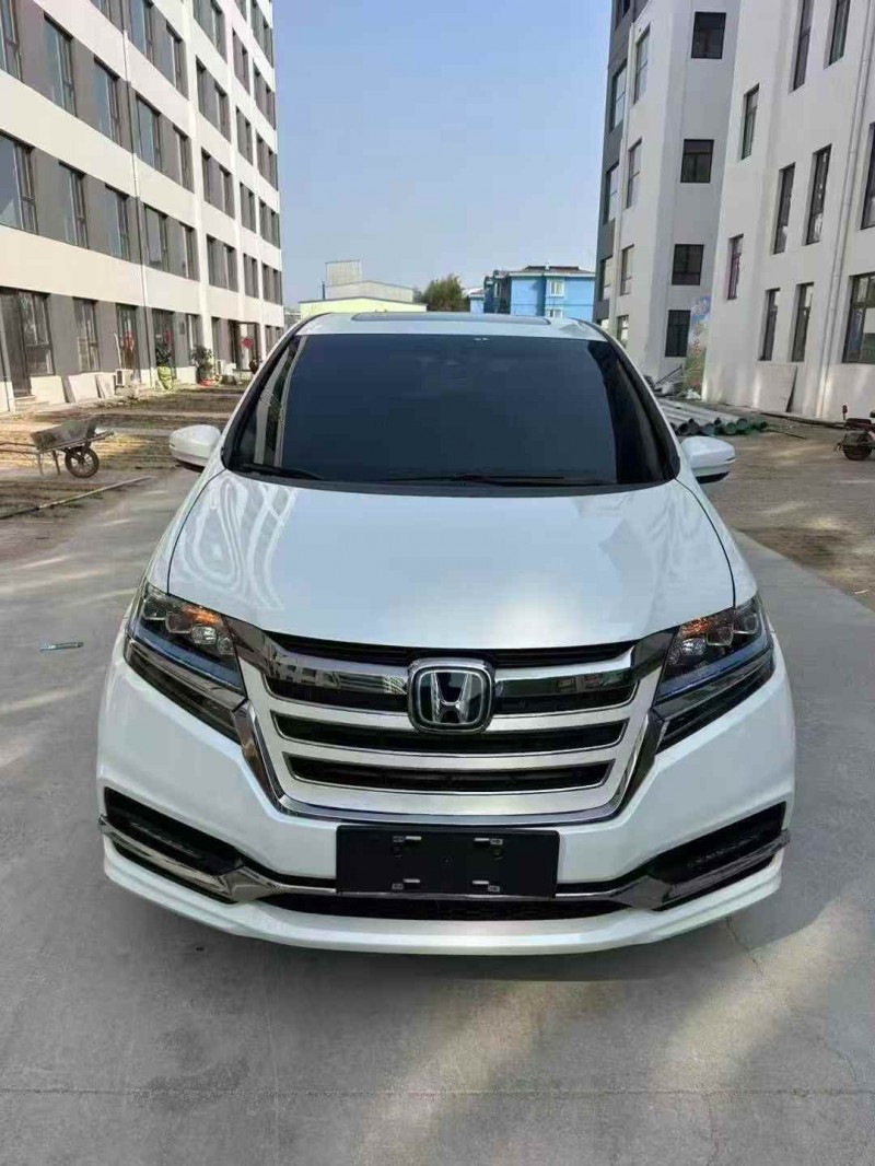 济宁20年本田艾力绅1