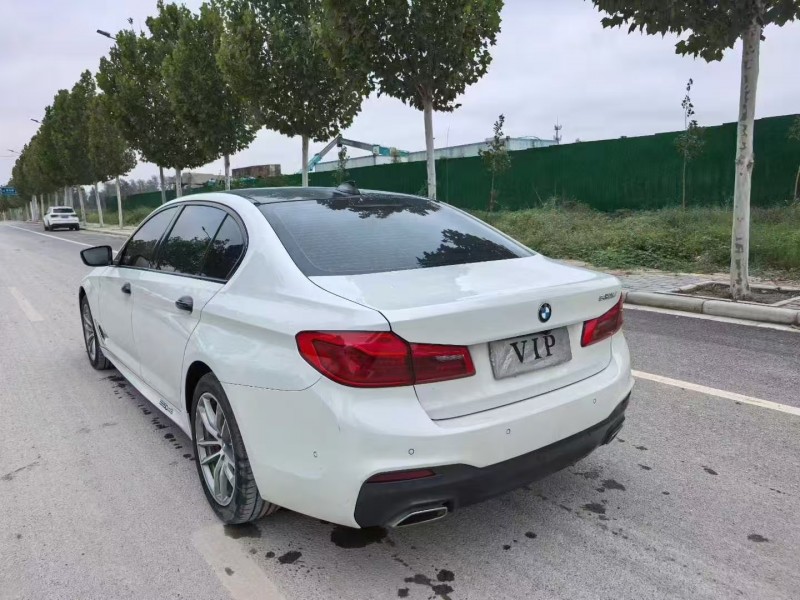 郑州20年宝马5系8