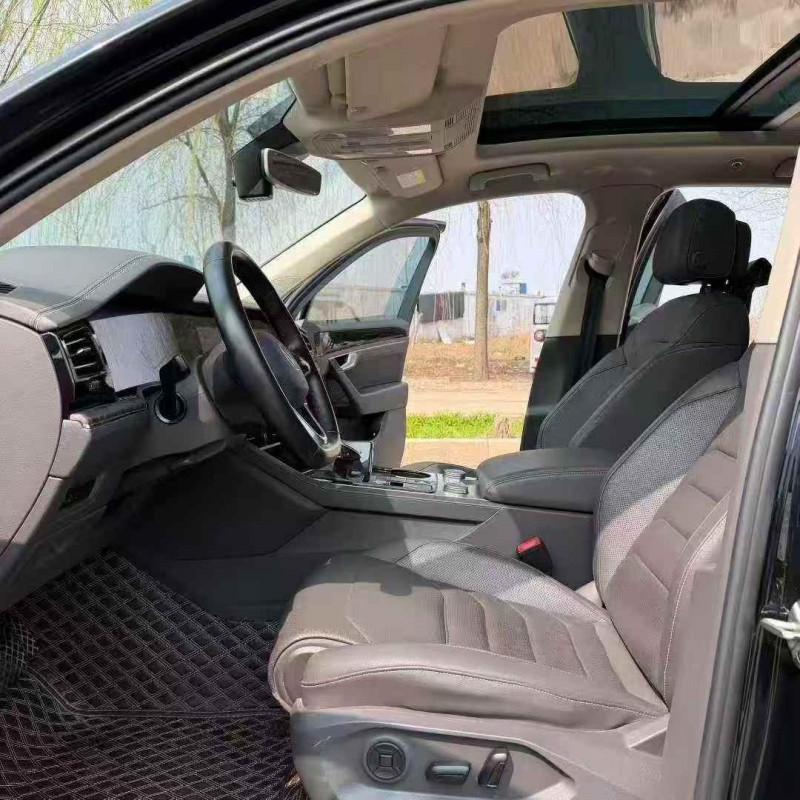 济宁22年大众途锐4