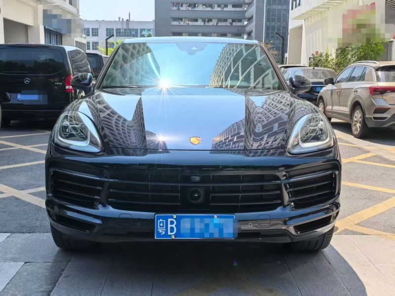 深圳22年保时捷卡宴1