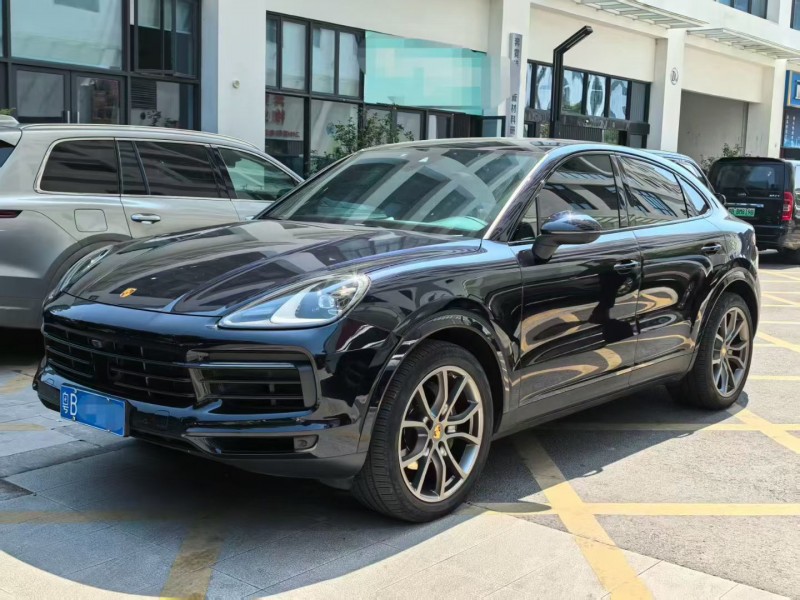 深圳22年保时捷卡宴2