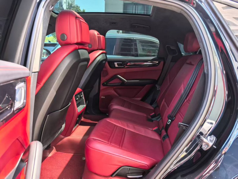 深圳22年保时捷卡宴5