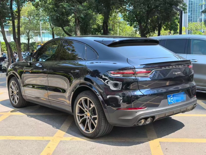 深圳22年保时捷卡宴7