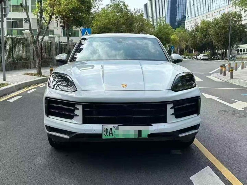 深圳24年保时捷卡宴1